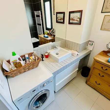 Apartment Mosaic Furnished Flat *